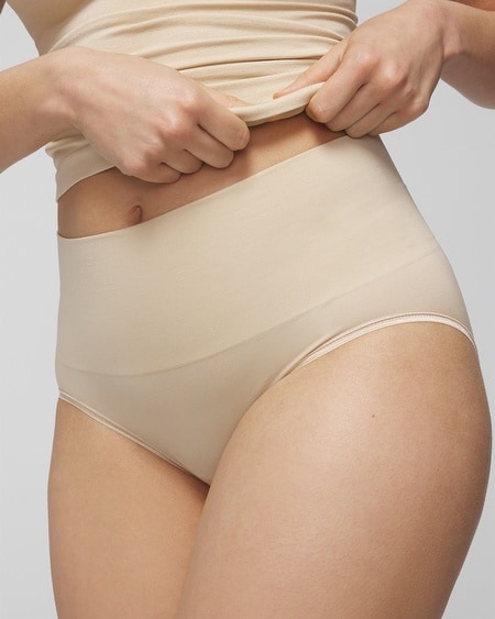 SOMA WOMEN'S SEAMLESS ULTRALIGHT SMOOTHING BRIEF IN BLACK SIZE LARGE/XL | SOMA 