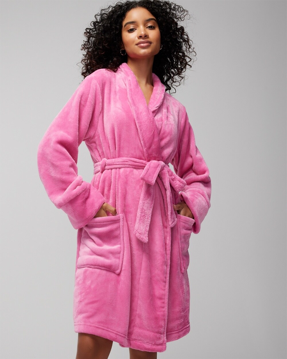 SOMA WOMEN'S PLUSH SHORT ROBE IN PINK SIZE LARGE/XL | SOMA