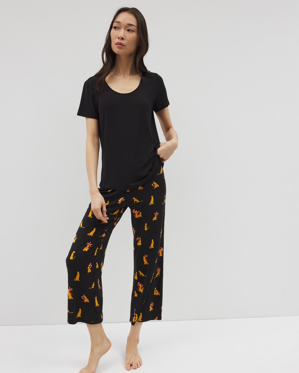 Cool Nights Short-Sleeve + Cropped Pants Pajama Set