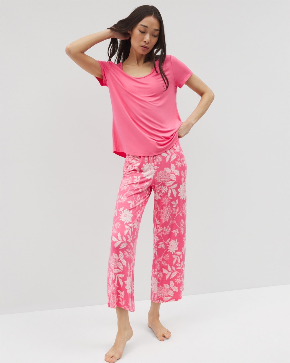 Cool Nights Short-Sleeve + Cropped Pants Pajama Set