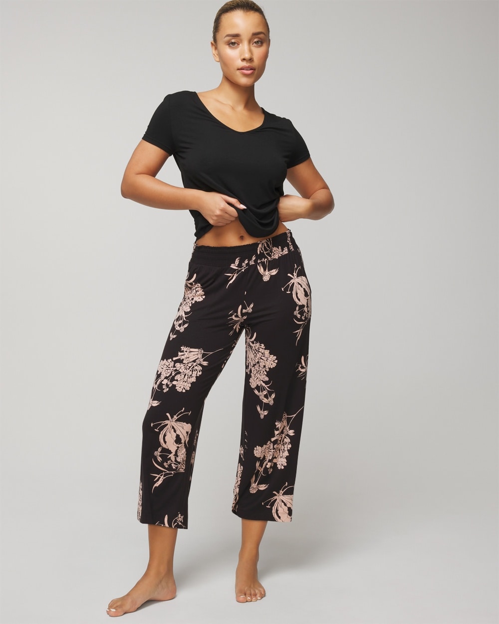 Soma Women's Cool Nights Cropped Pajama Pants In Black Floral Size Xl |  In Shadow Fleur G Bl