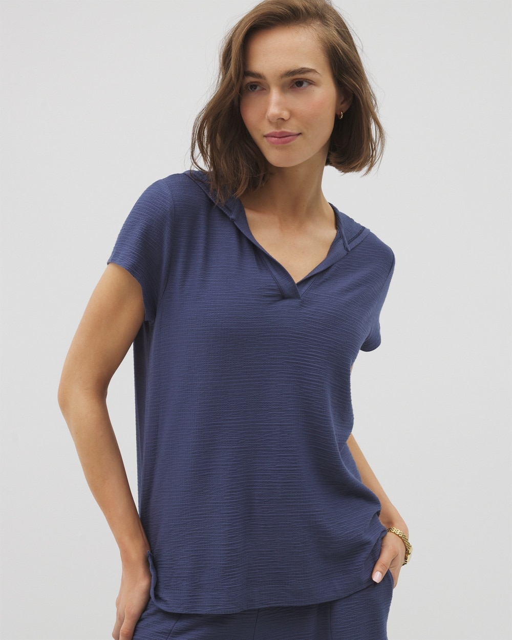 24/7 Crinkle Knit Short Sleeve V-Neck Hoodie
