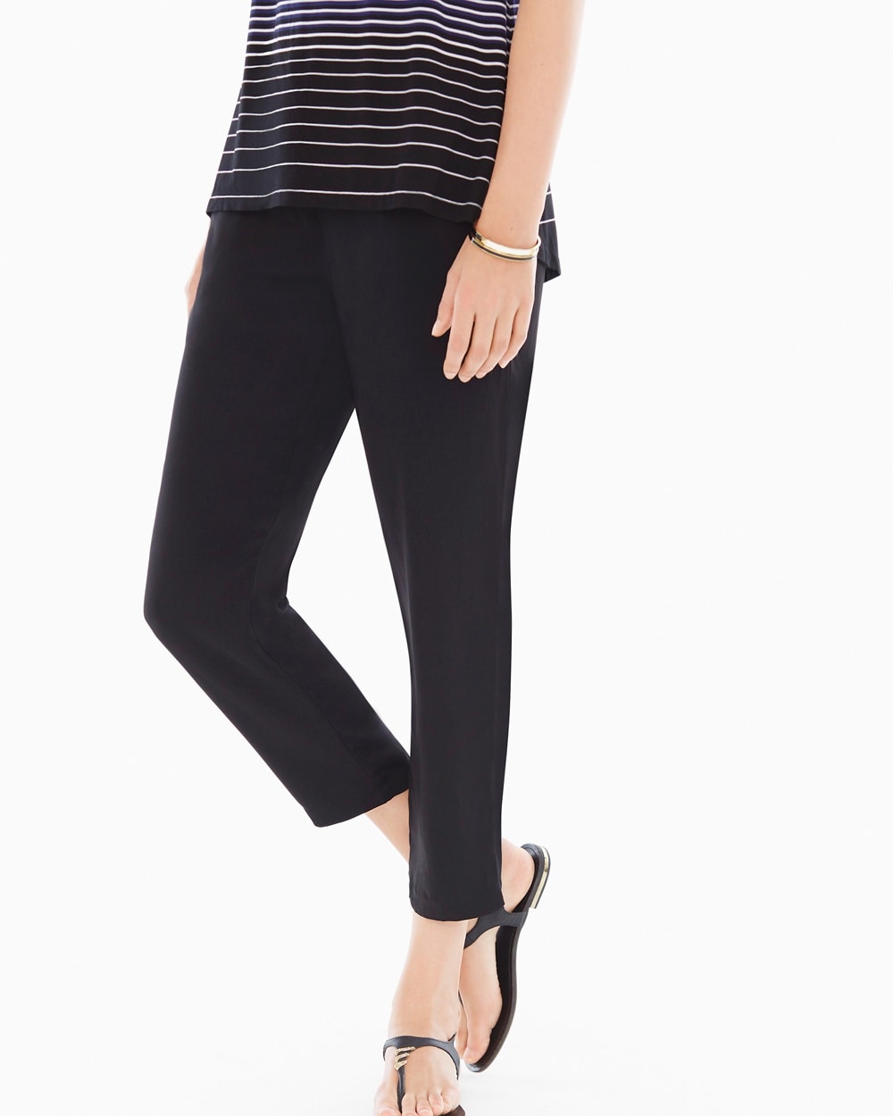 Live. Lounge. Wear. Woven Narrow-Leg Black Pants