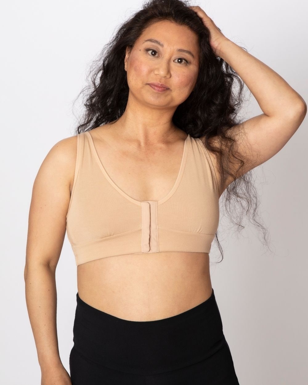 SOMA WOMEN'S ANAONO FRONT-CLOSURE POST-SURGERY BRA IN TAN SIZE MEDIUM | SOMA