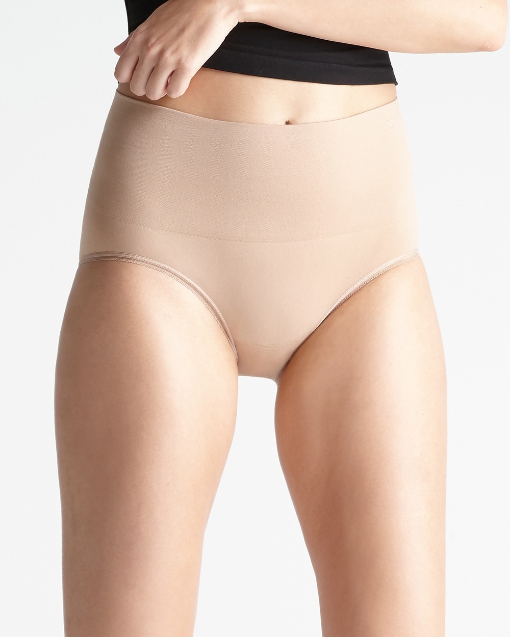 Yummie Women's Ultralight Seamless Shapewear Short, Almond, 2X/3X