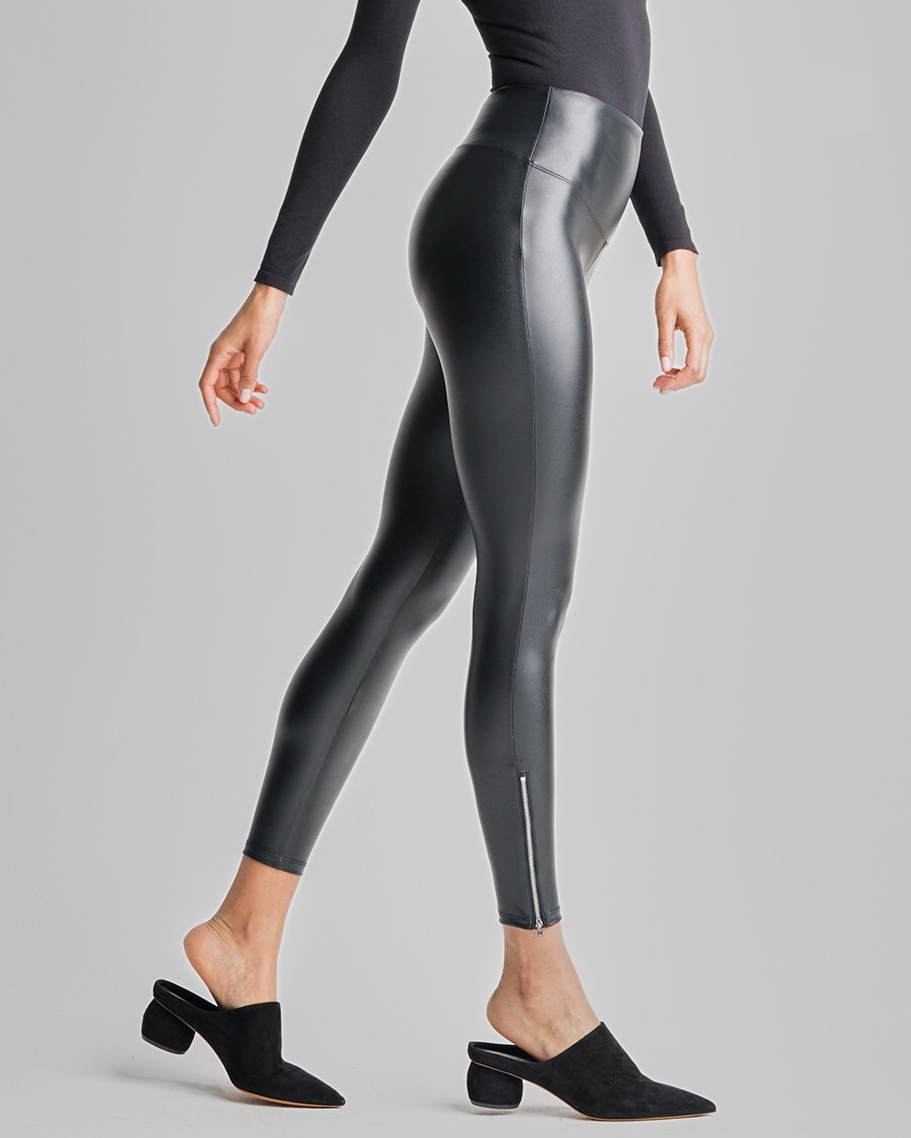 Yummie Faux Leather Leggings with Zipper - Soma