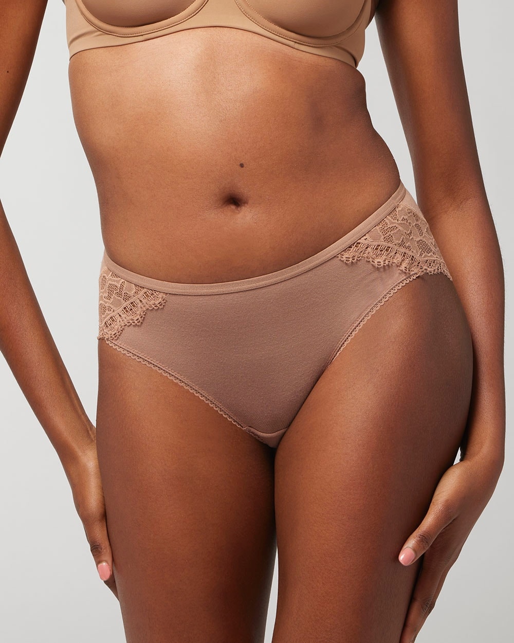 Soma Embraceable Enchanting Lace Hipster In Brown