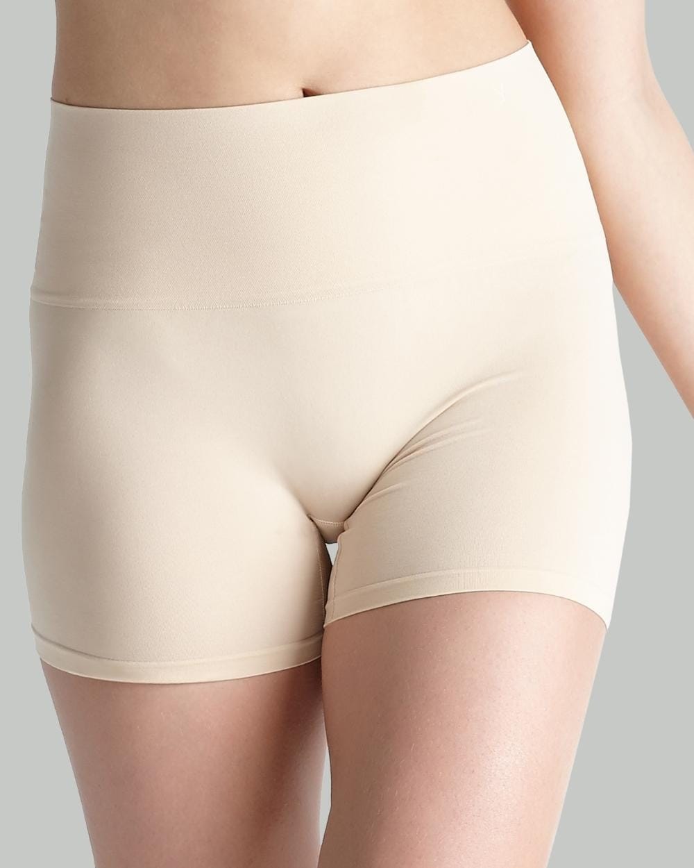 Yummie Ultralight Seamless Shortie