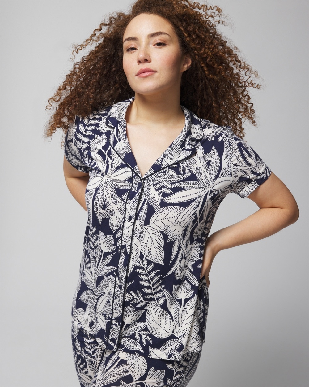 Shop Soma Women's Cool Nights Printed Short Sleeve Notch Collar In Patterned Palms Navy Size 2xl |