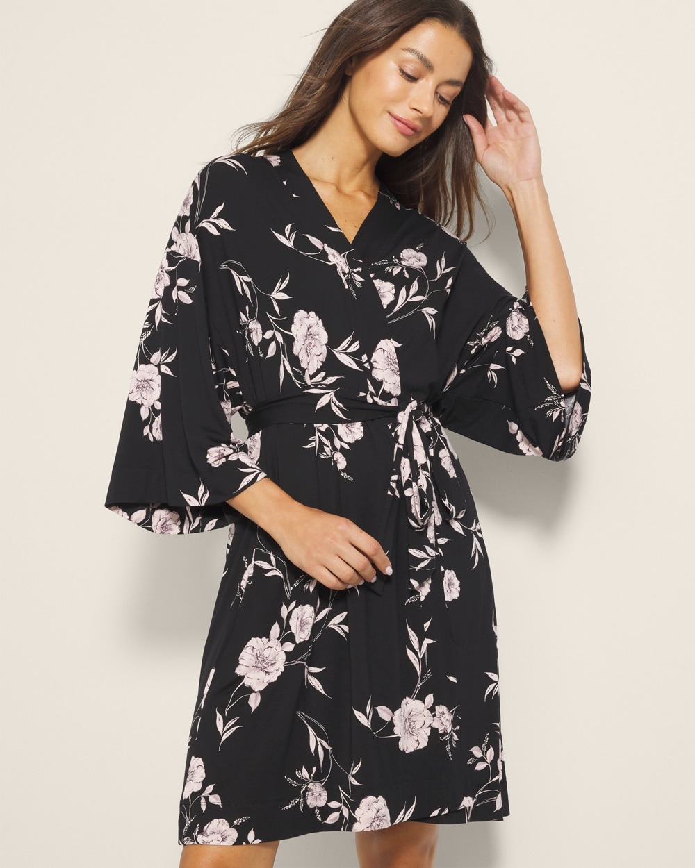 Soma Women's Cool Nights Short Robe In Black Size Small/medium | In Nostalgia Flora Black