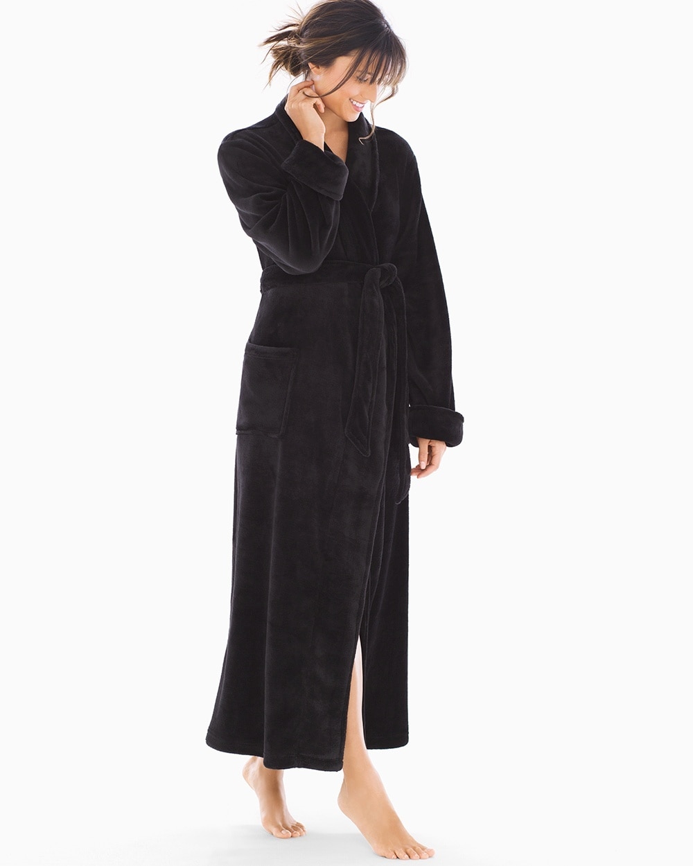 Embraceable Long Plush Robe Black