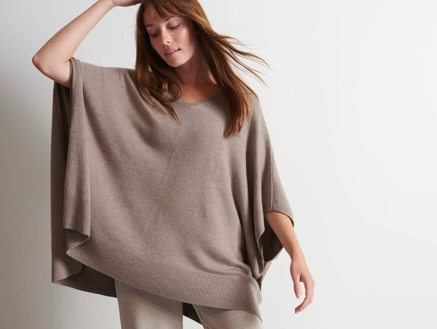 Effortless-Holiday-Outfits_Thumbnail_1433x1920.jpg