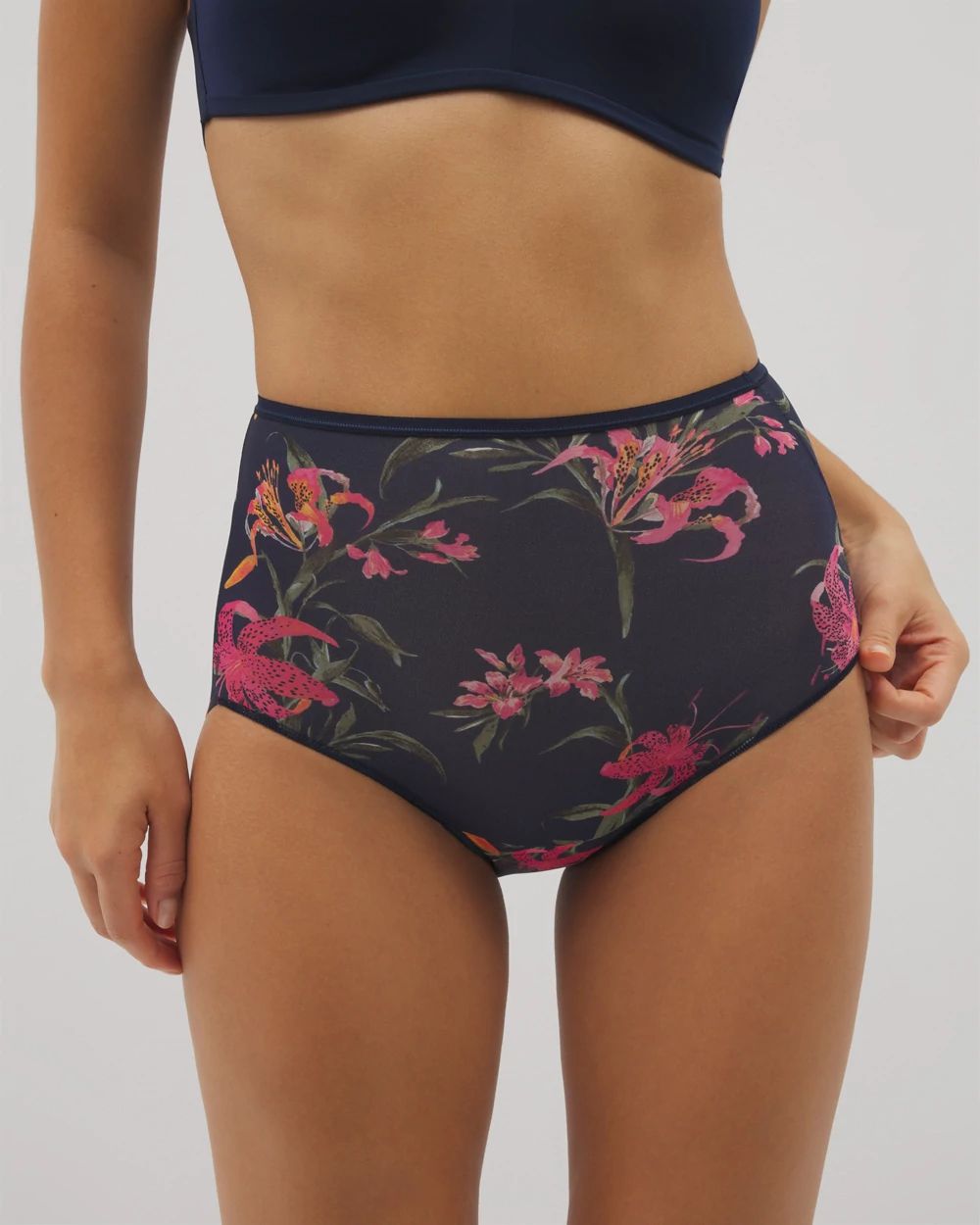Vanishing Edge High-Waist Brief Panty