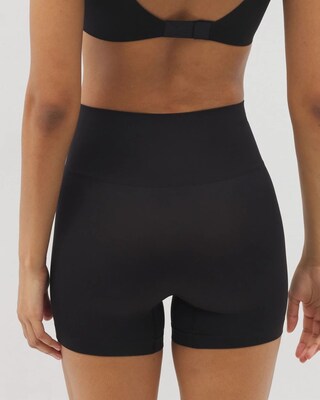 Mid-Level Shaping Seamless Shorts click to view larger image.