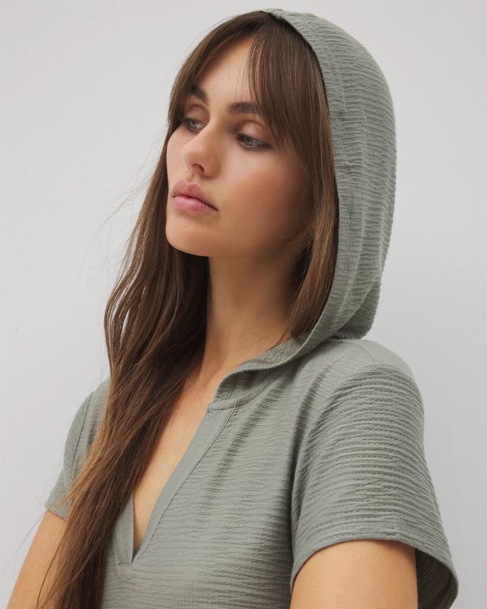 Crinkle Knit Short Sleeve V-Neck Hoodie