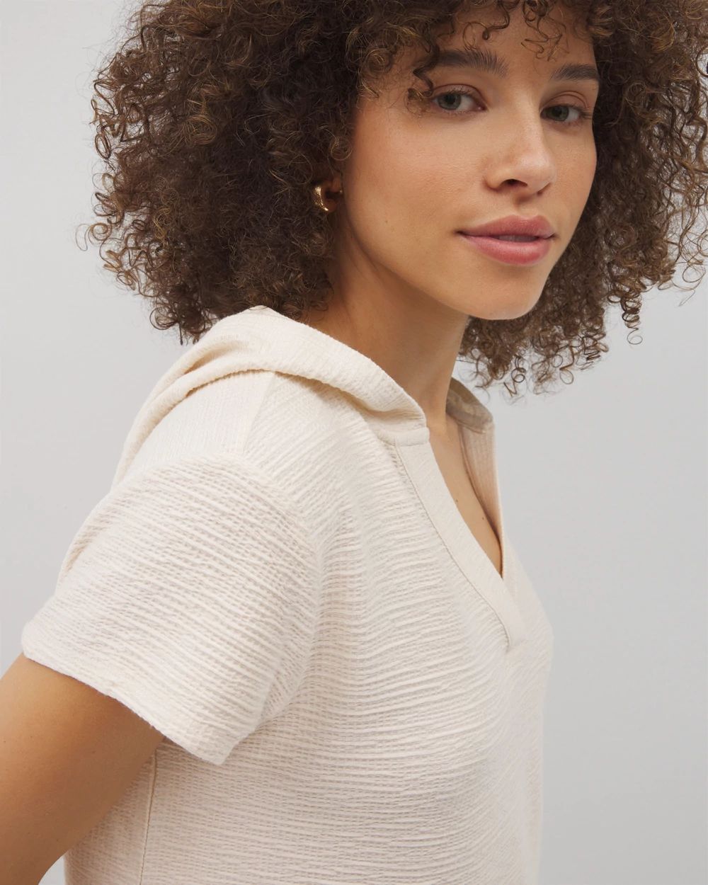 Crinkle Knit Short Sleeve V-Neck Hoodie