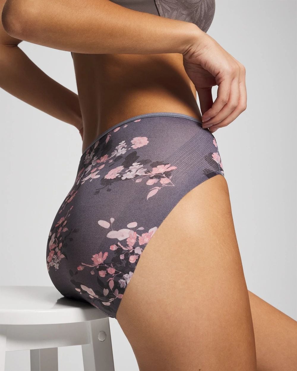 Vanishing Edge High-Leg Panty
