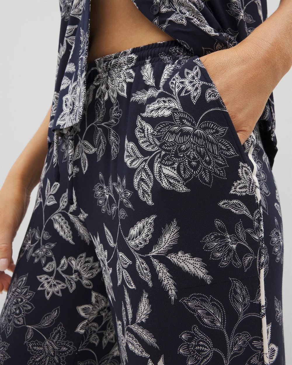 Piped Crop Pajama Pants