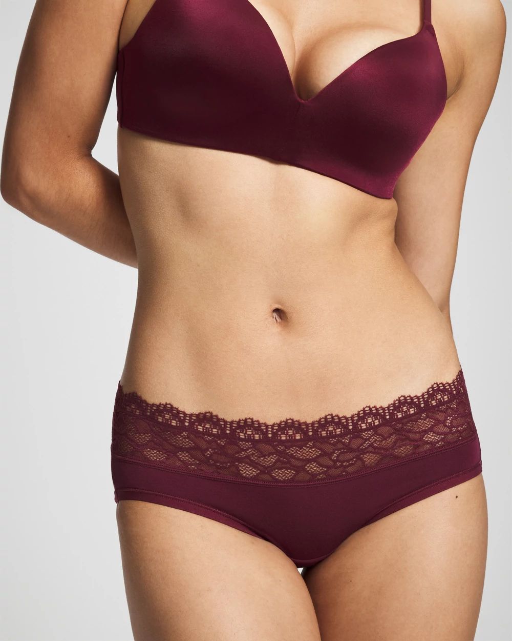 Hipster Panty with Enchanting Lace