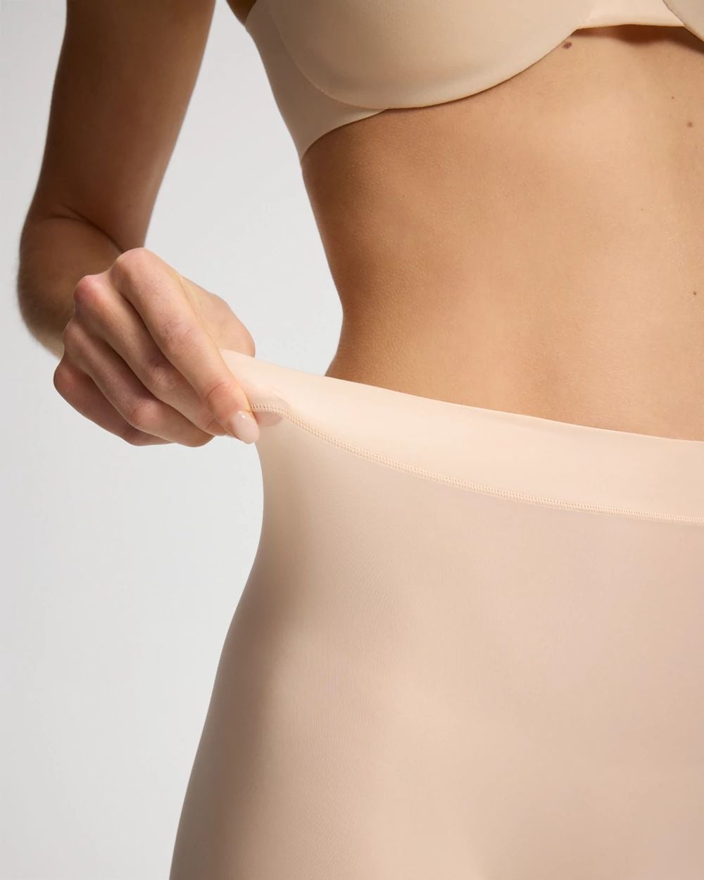 Second Skin by Soma Lightweight Smoothing Short