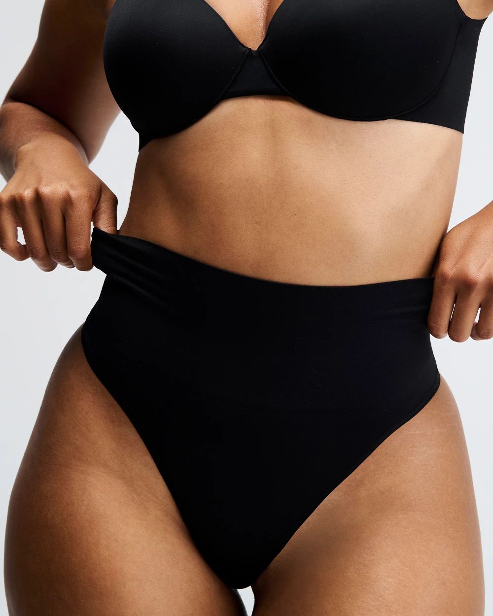 Vanishing Shape Seamless Thong