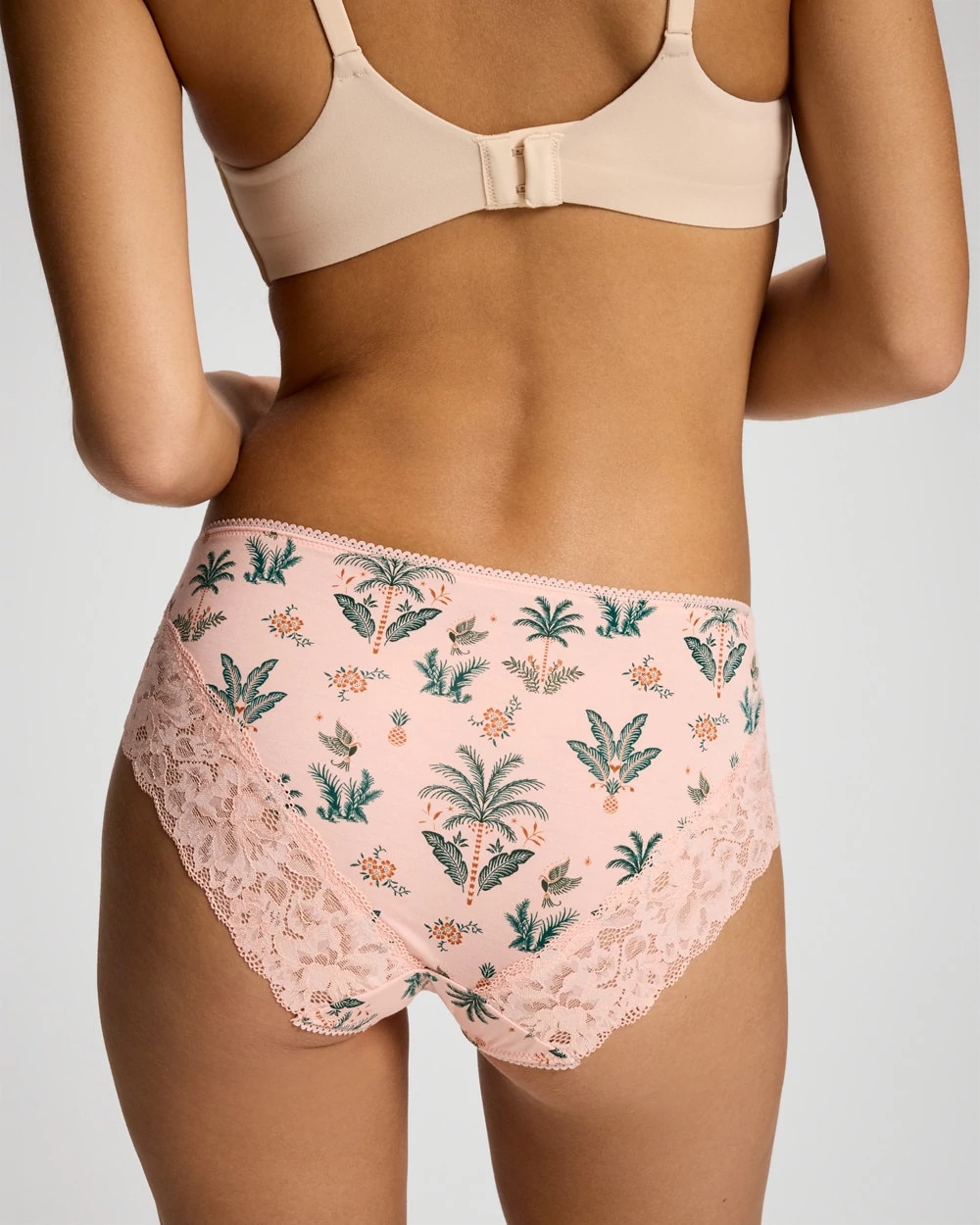 High-Leg Panty With Signature Lace