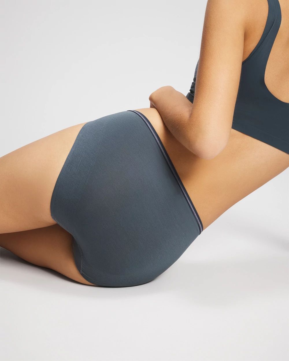 Vanishing Edge Cotton High Leg Panty