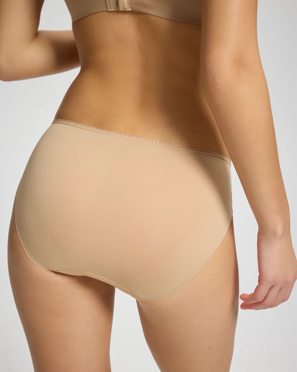 Vanishing Edge Hipster Panty with Lace