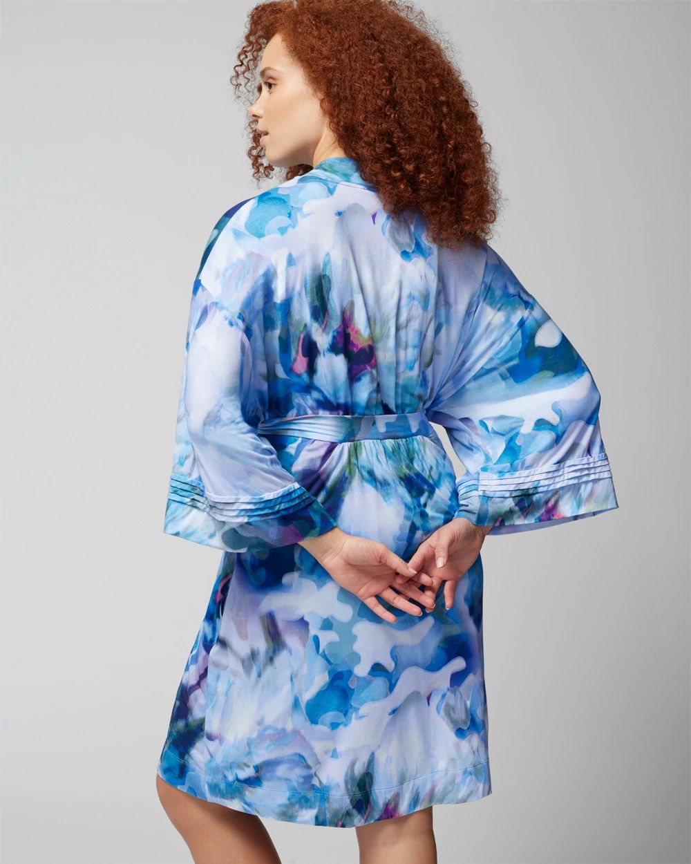Short Robe