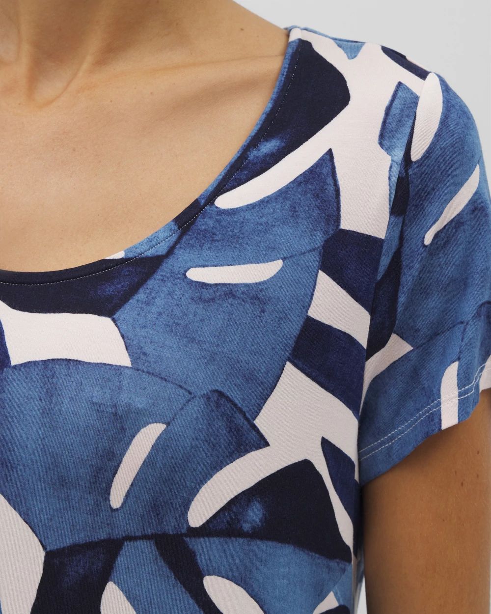 Short Sleeve Scoop Neck Sleepshirt click to view larger image.