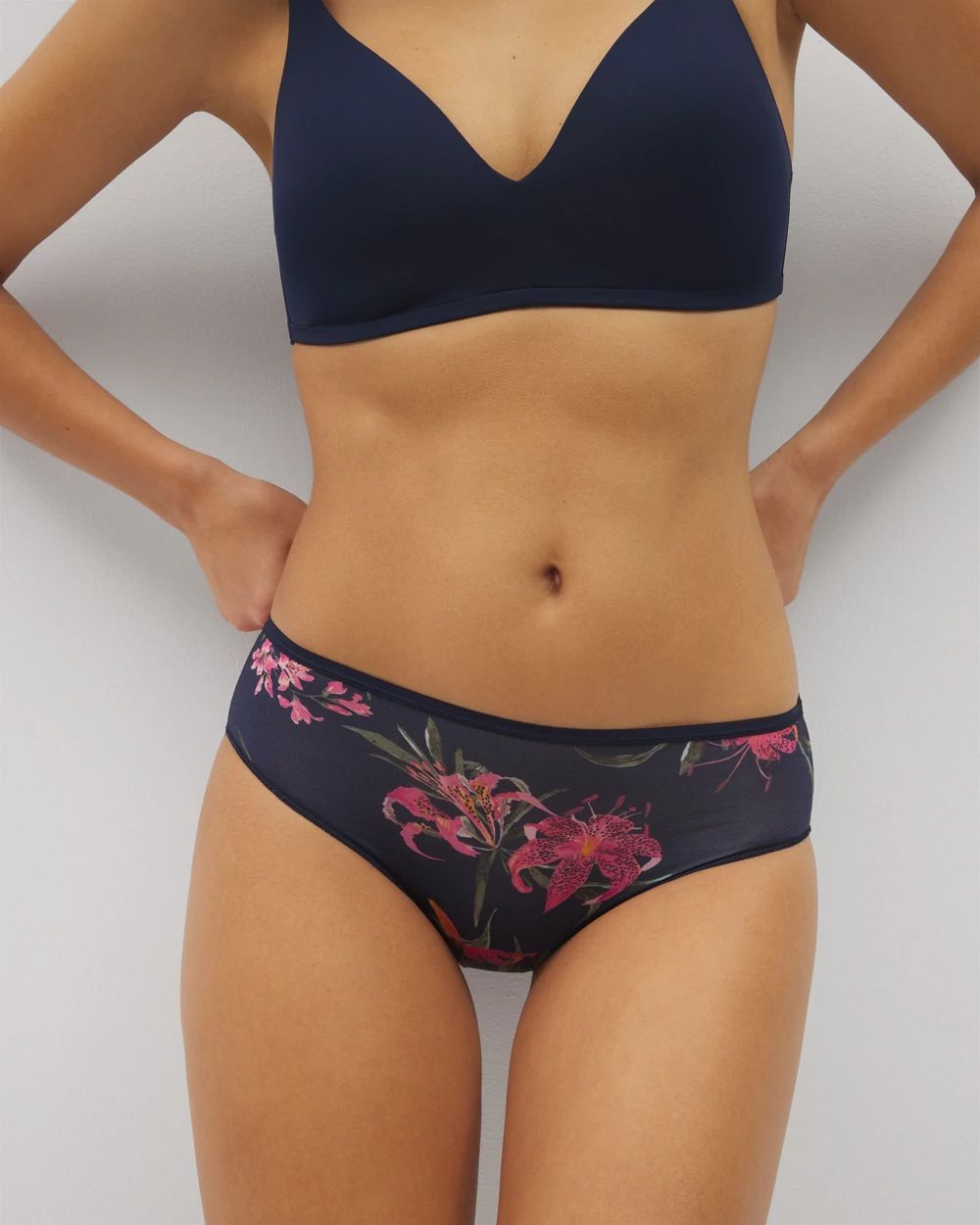 Vanishing Edge Hipster Panty