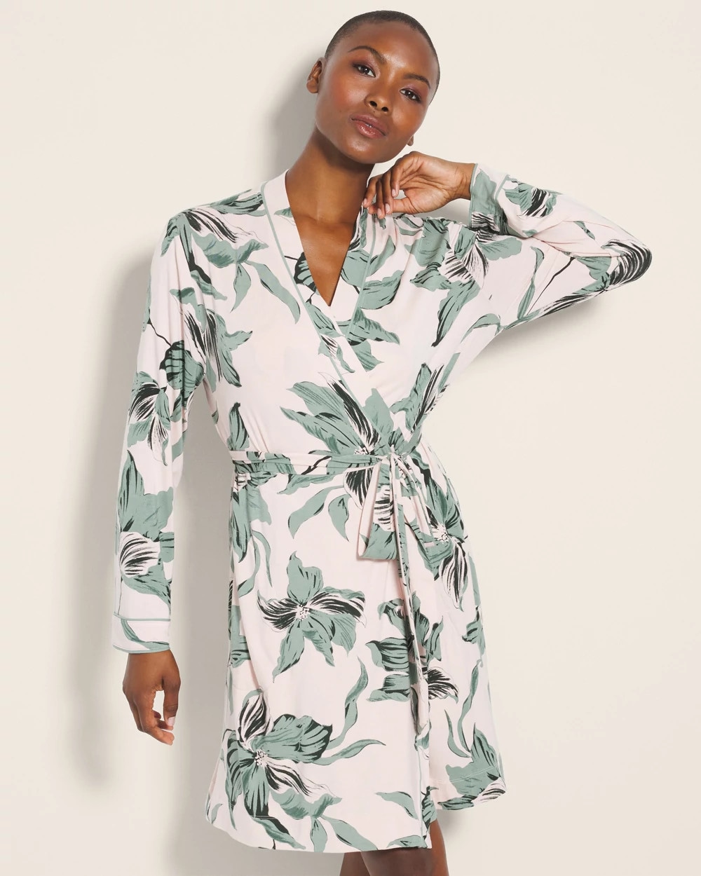 Piped Short Robe