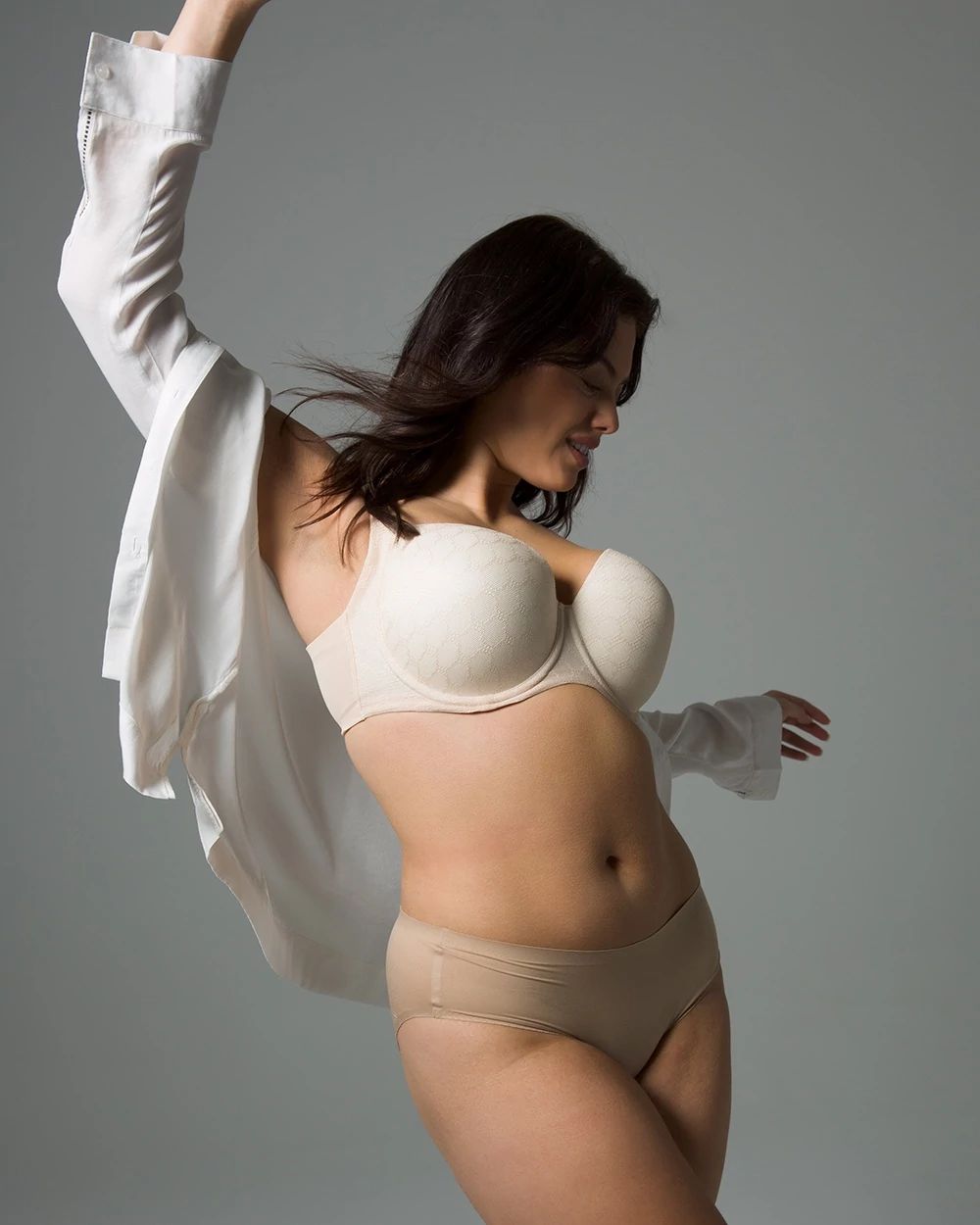 Stunning Support Full Coverage Bra with Geo Lace