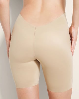 Mid-Level Shaping Vanishing Edge Low Back Shorts