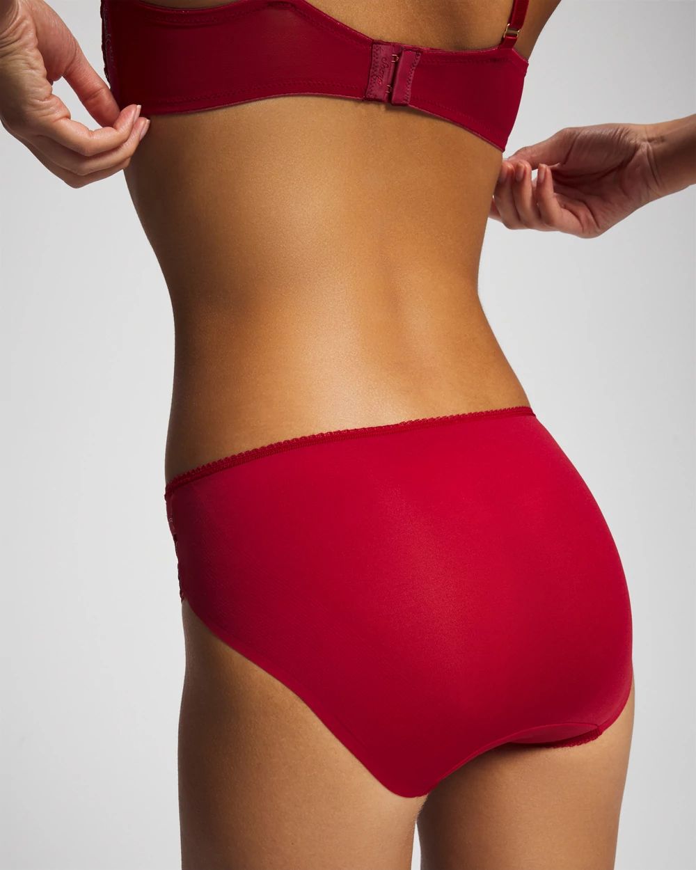 Vanishing Edge Hipster Panty with Sensuous Lace
