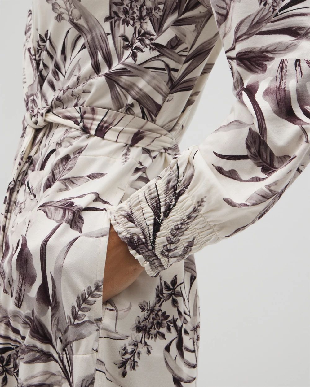 Cool Nights Long-Sleeve Short Robe