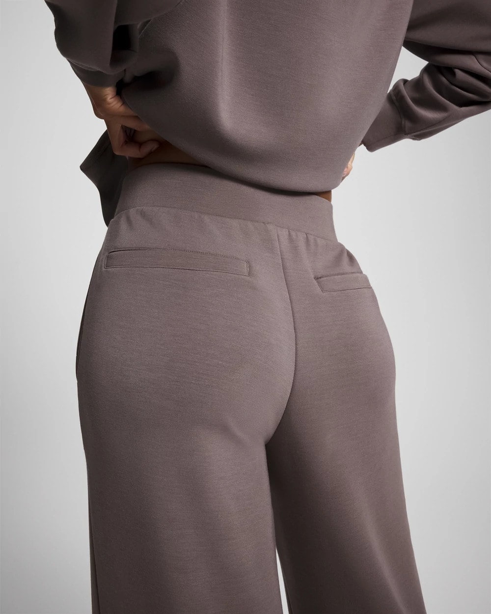 Straight Leg Pant