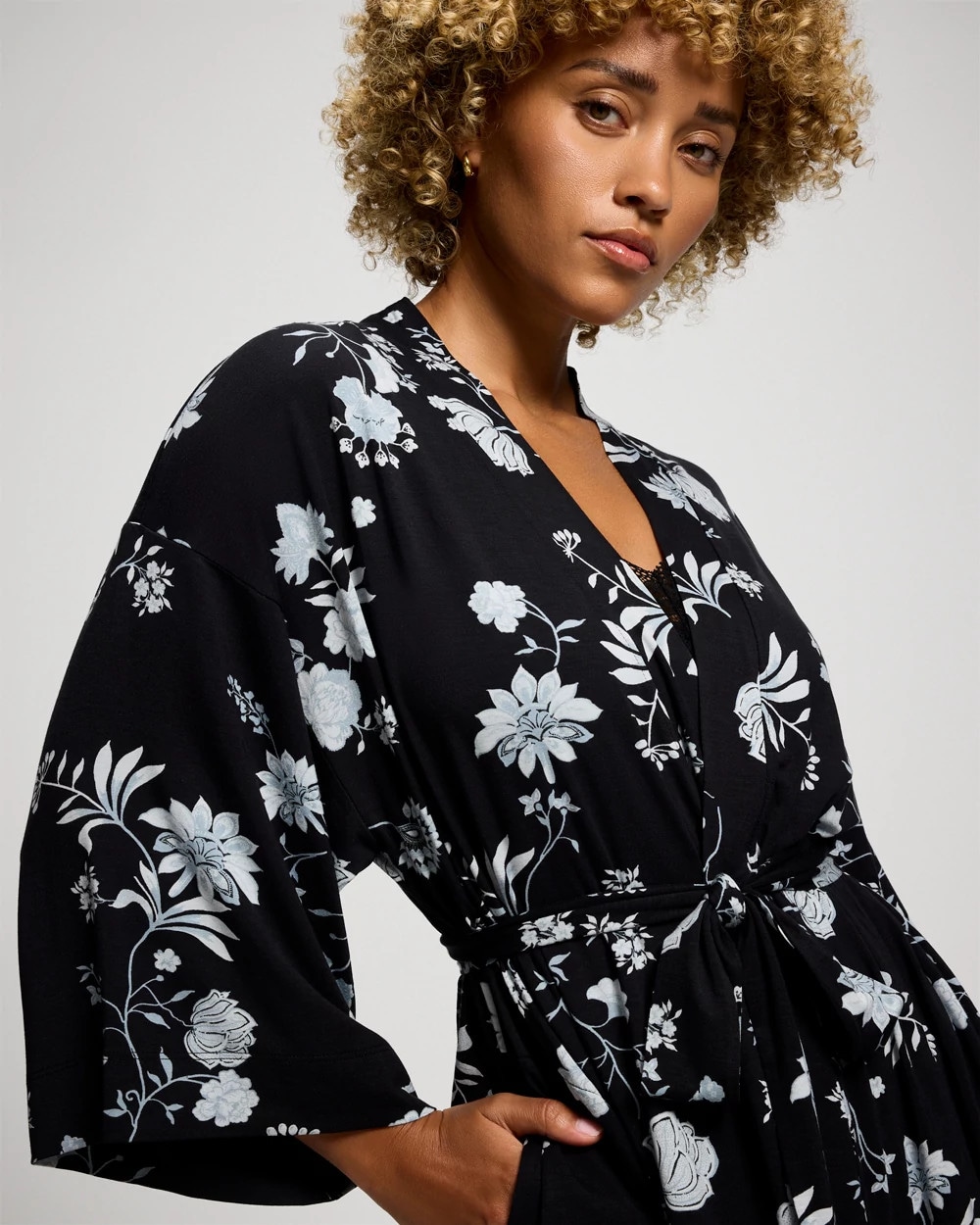 Short Robe