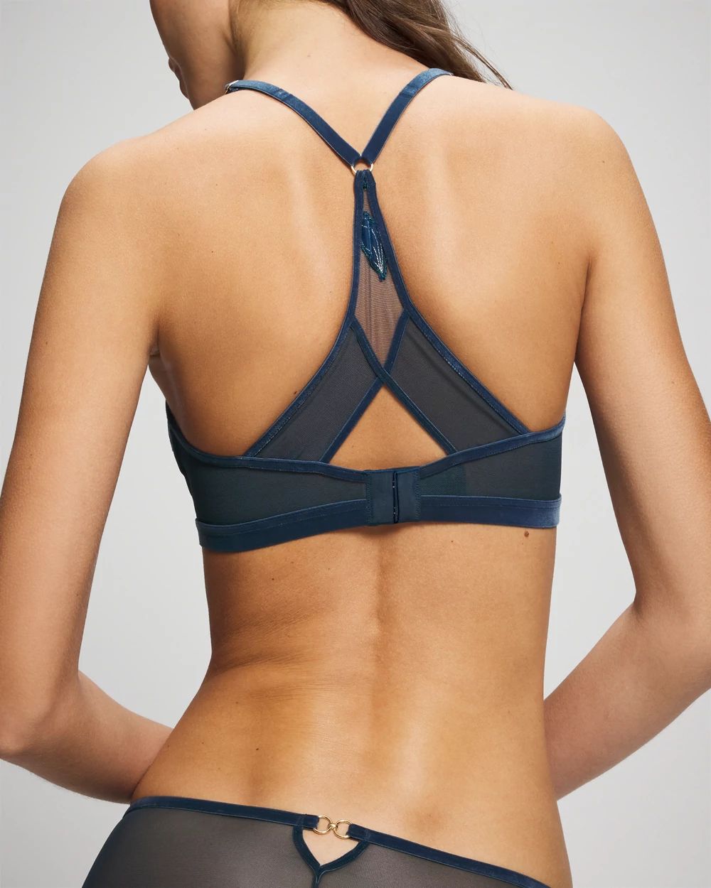 Soma’s Sexiest Velvet Applique High Neck Bra