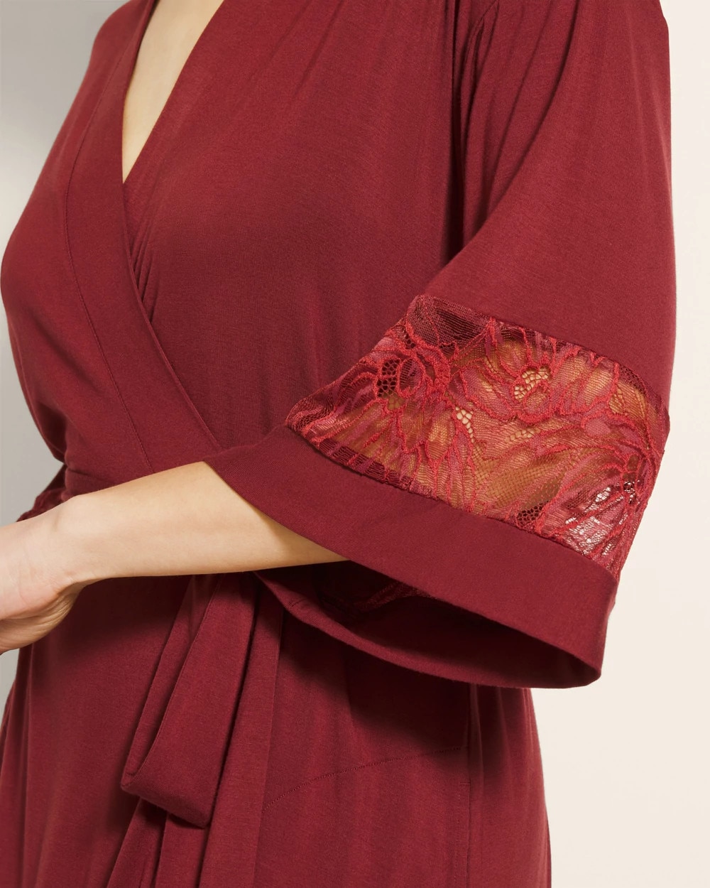 Robe With Lace