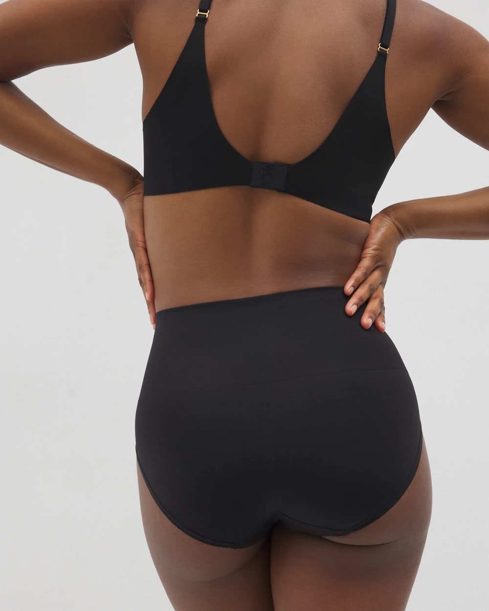 Mid-Level Shaping Seamless Brief