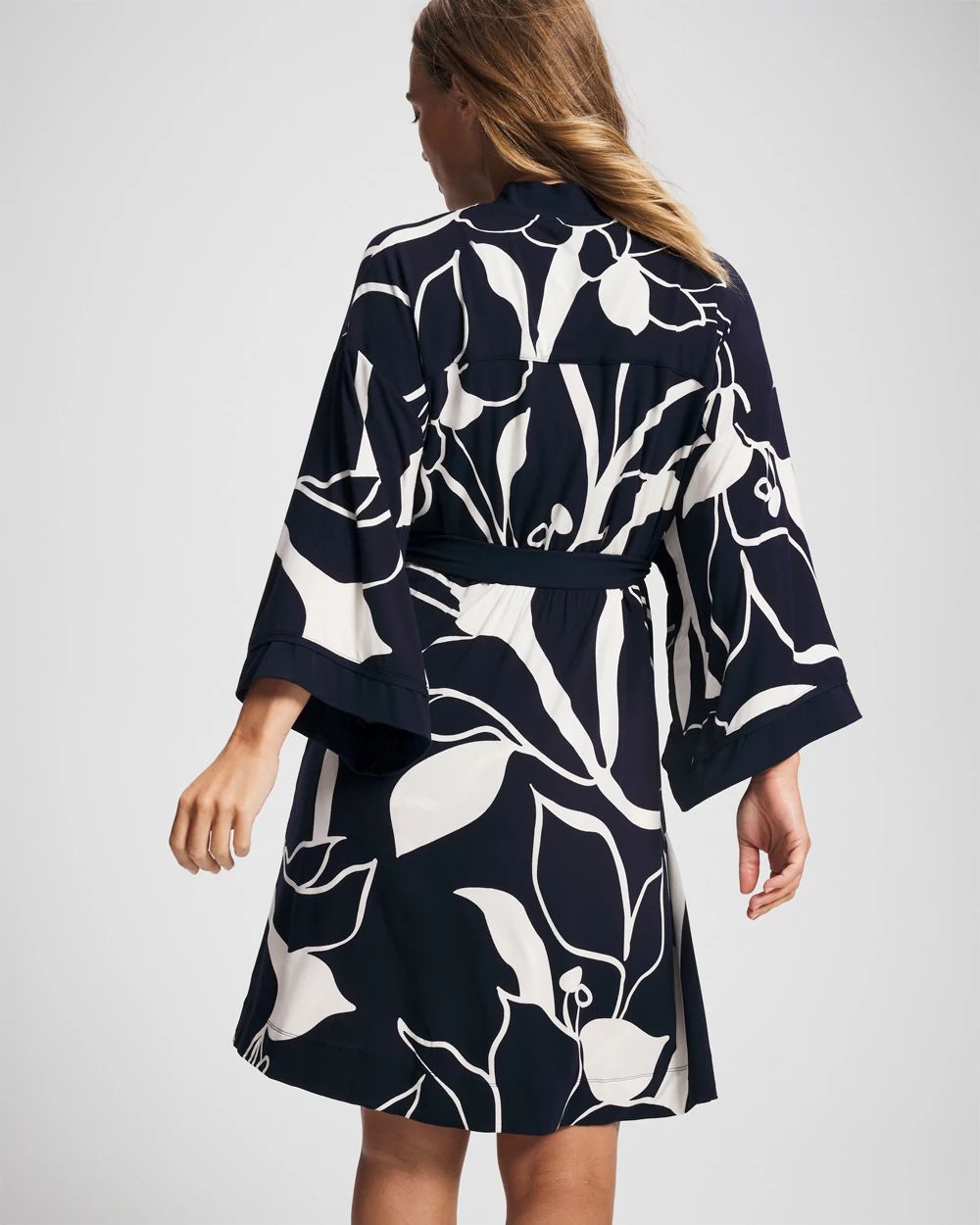 Cool Nights Short Robe