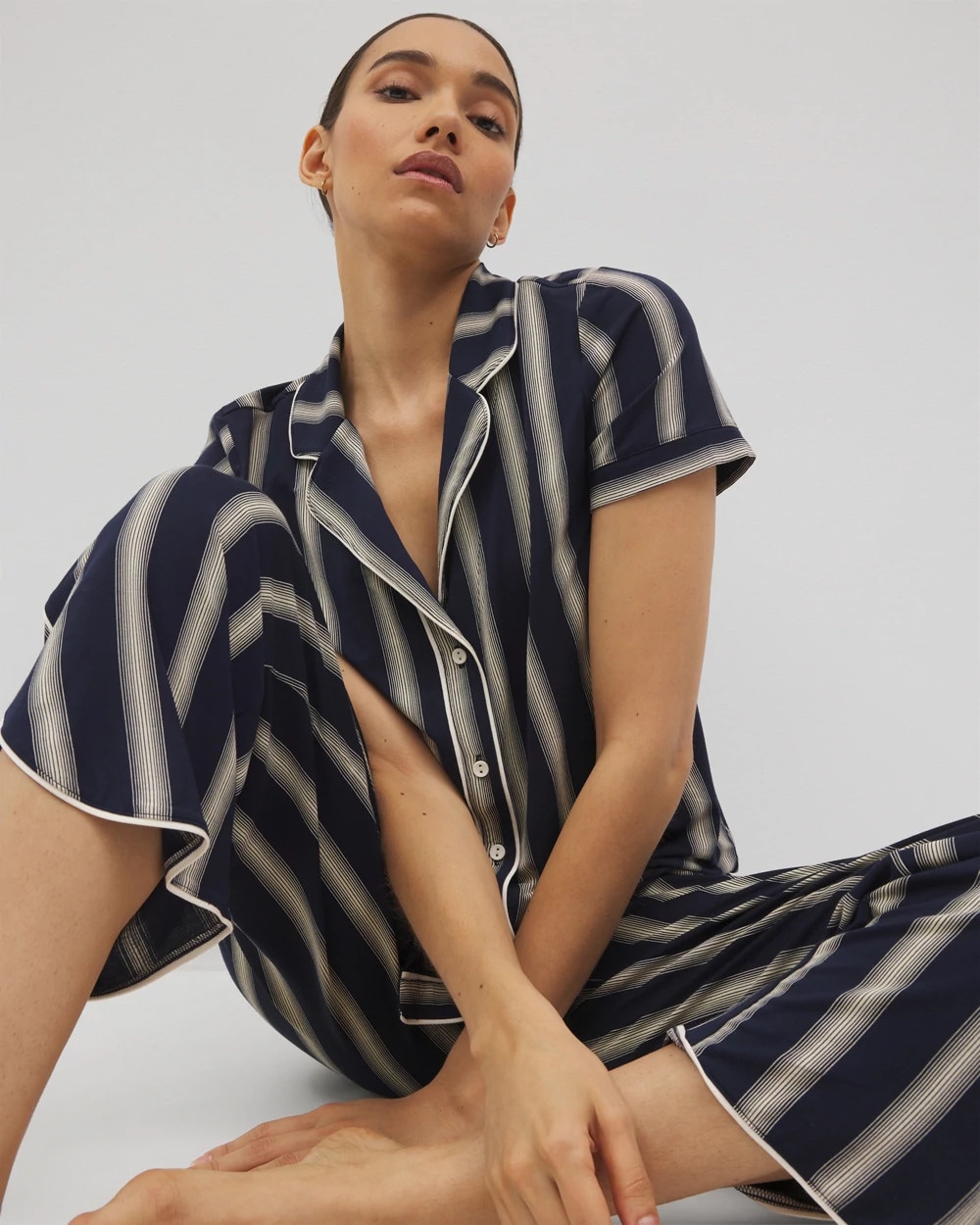 Piped Short Sleeve Notch Collar Pajama Top