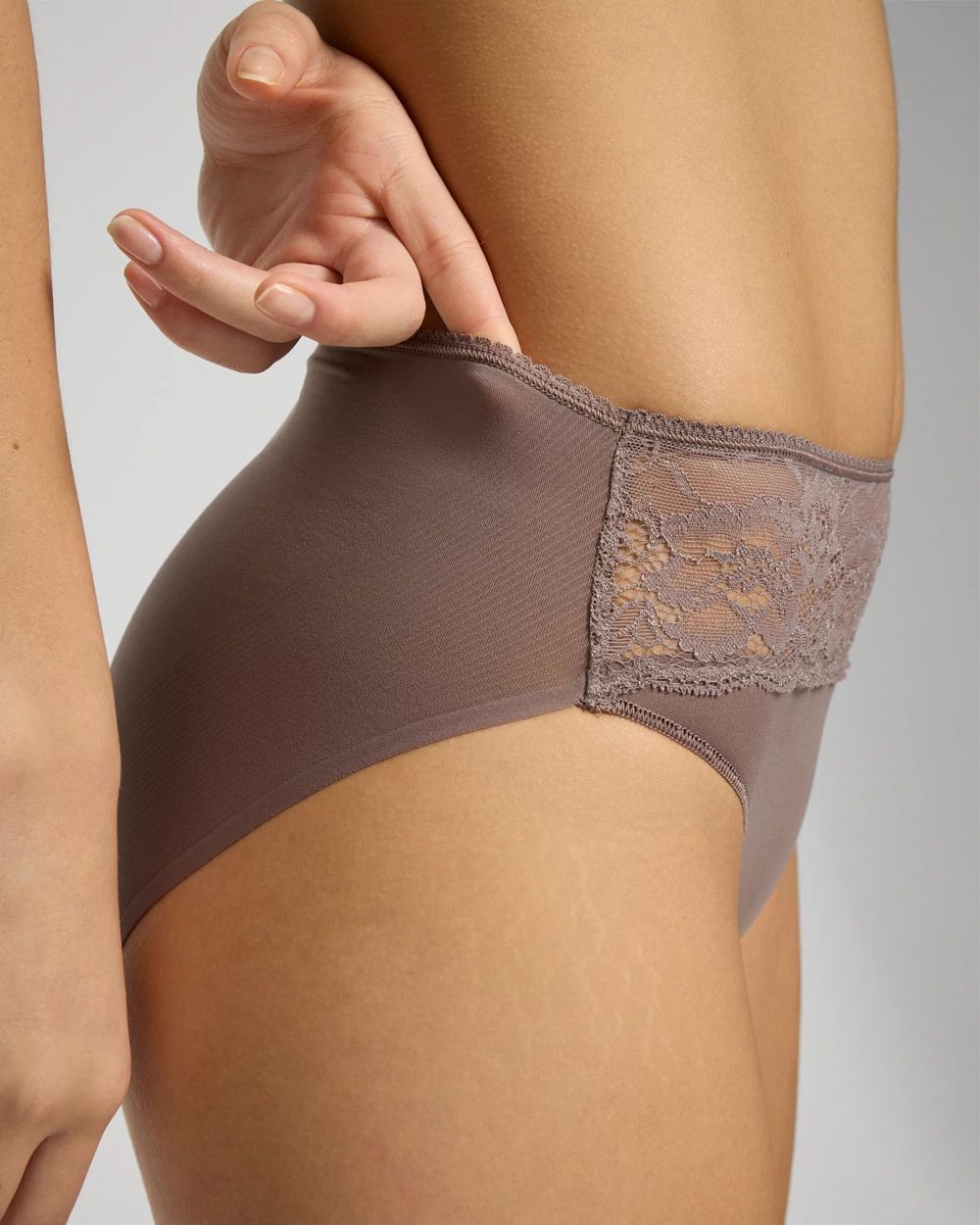 Vanishing Edge High-Leg Panty with Lace