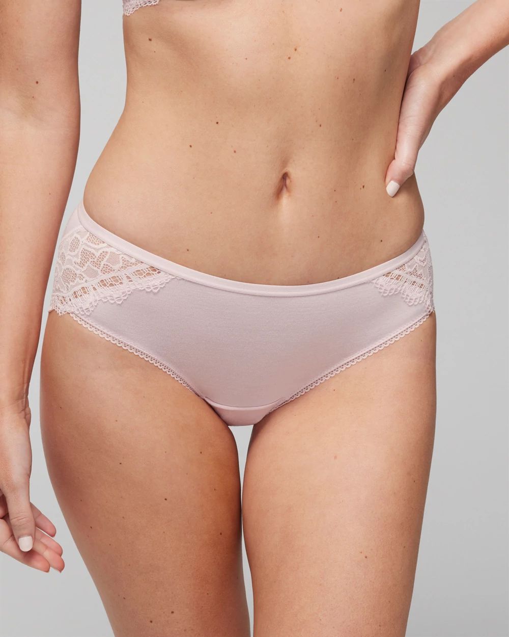 Hipster Panty with Enchanting Lace