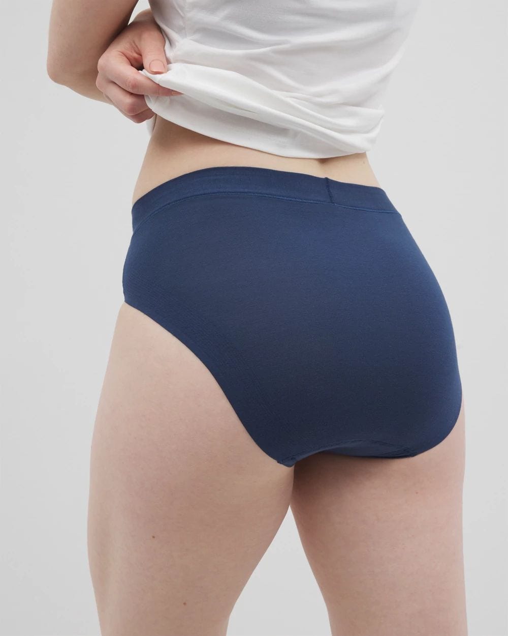 Vanishing Edge Cotton High-Leg Panty