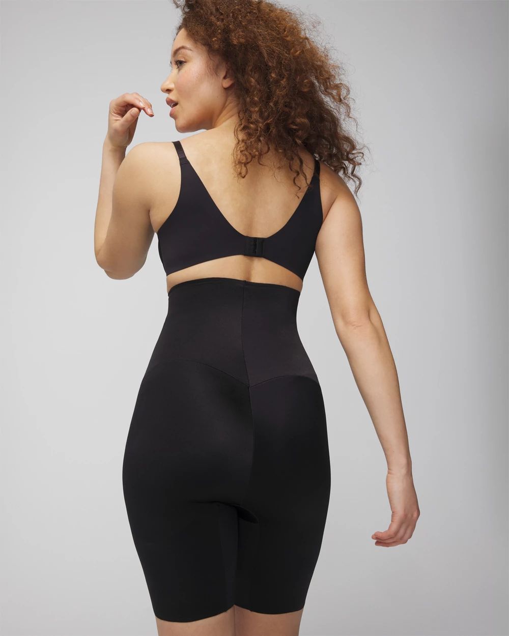 Mid-Level Shaping Vanishing Edge High-Waist Thigh Slimmer click to view larger image.