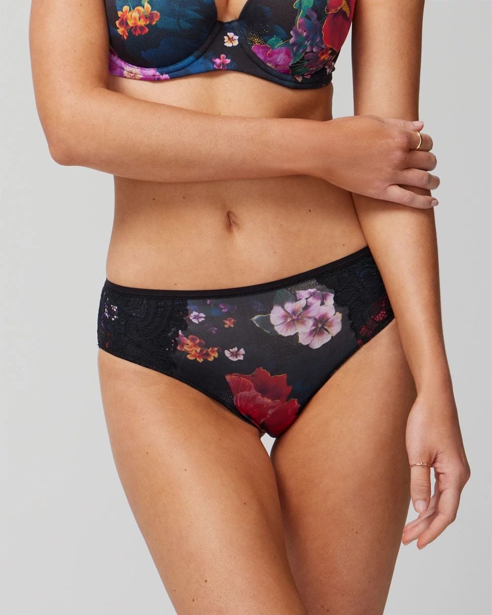 Vanishing Edge Cheeky Panty with Lace