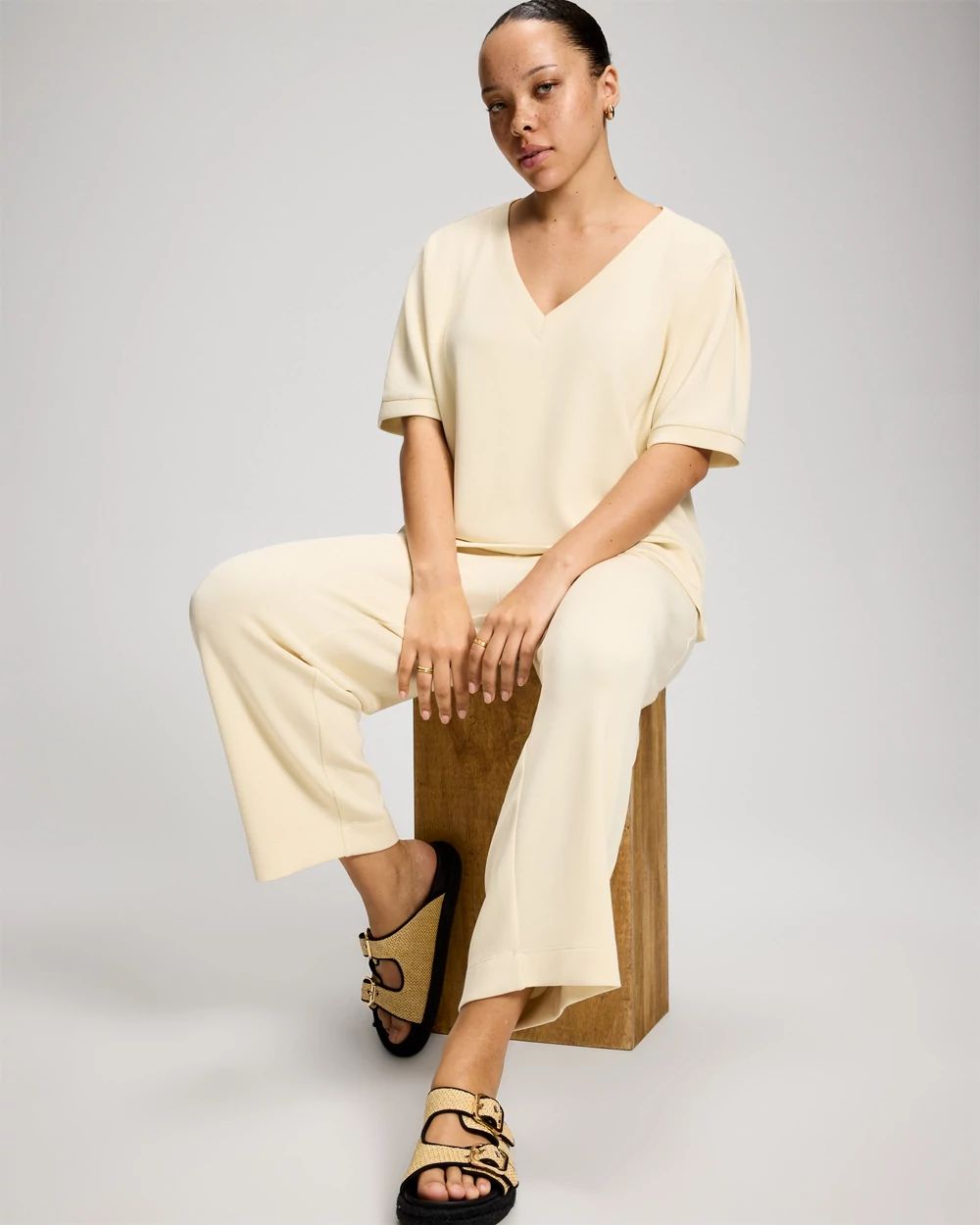 Modern Modal Puff Sleeve V-Neck Sweatshirt