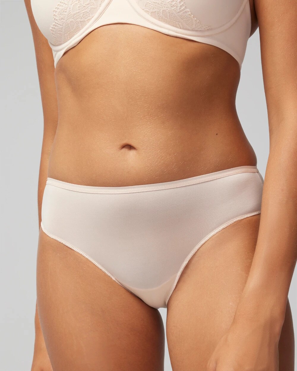 Women's No Show Cheeky Hipster Panty in Light Nude size 2XL | Soma Vanishing Edge Panties
